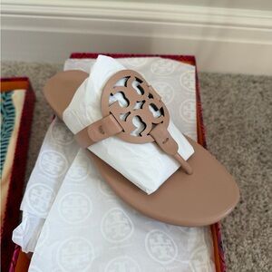 Tory Burch Miller Soft Leather Sandals Light Sand Size 7 Cream Pink